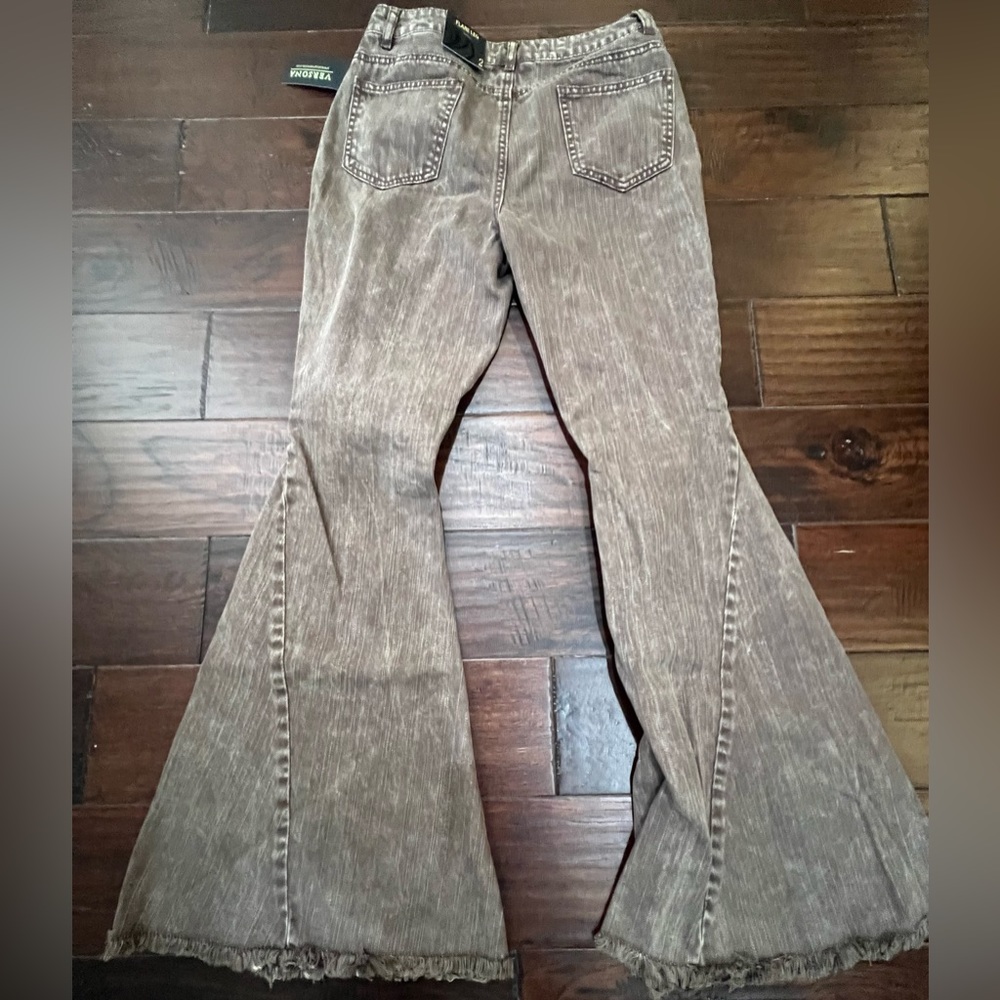 New Versona Flare Leg Brown Jeans Size 2